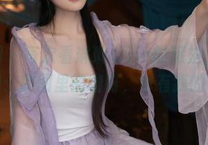 秀人网 - 每次看琳琳ailin的旅拍，我都想问：原图里的咖啡，也有我的吗？