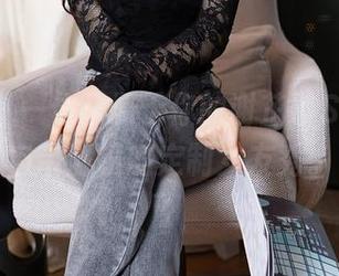 秀人网 - 一位只属于你的谢芷馨Sindy，自带滤镜的定制女友秀。