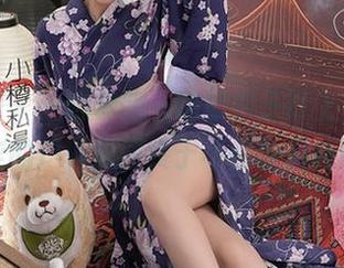 秀人网 - 一边奔跑一边被蚊子盯上，陈柒柒的户外原图终于不怕独自赴野