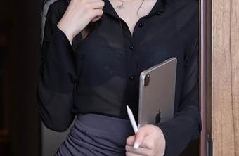 秀人网 - 从未见过的护士形象，黄可Christine的图包让你心中小鹿乱撞！