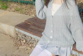 紧急企划 - 高清原图——小婕的女仆扮相，太吻合我的审美了吧。