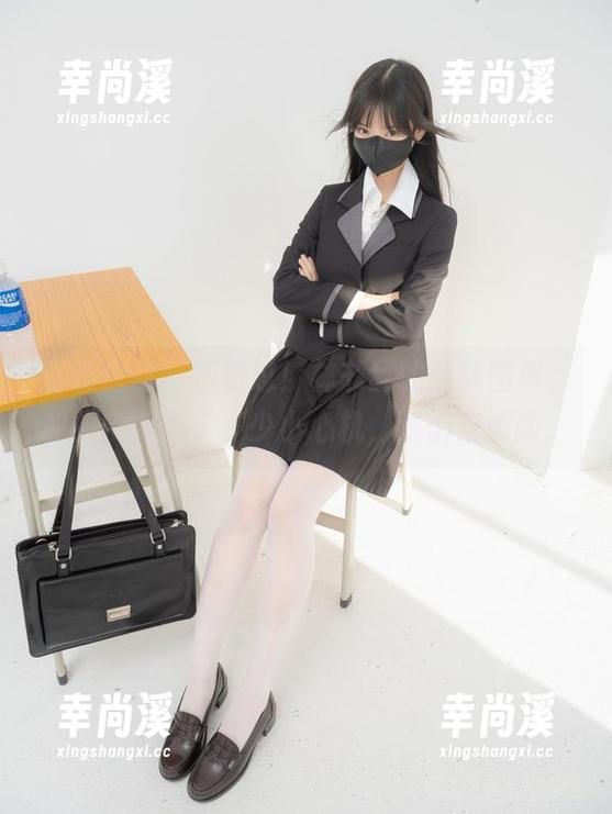 紧急企划 - 别错过！林书辞的最新图集，和服中隐藏了多少小心机，我们来解读。