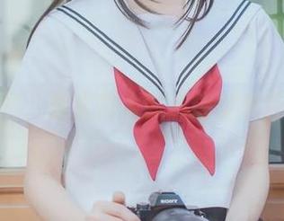 制服套图，原来绮太郎也能如此轻松玩梗