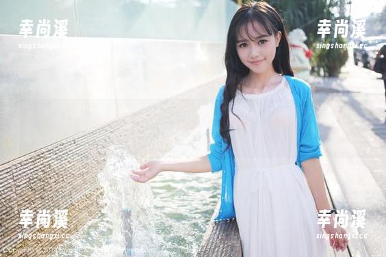 美媛馆 - 更新美图，冯木木LRIS把“女友”的角色演绎得勤恳且迷人。
