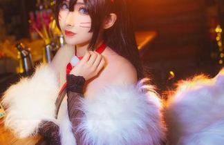 在肉扣热热子的作品集中，这个黑枪呆女仆让人一时半会儿不知说啥，总之高清惊艳啊！