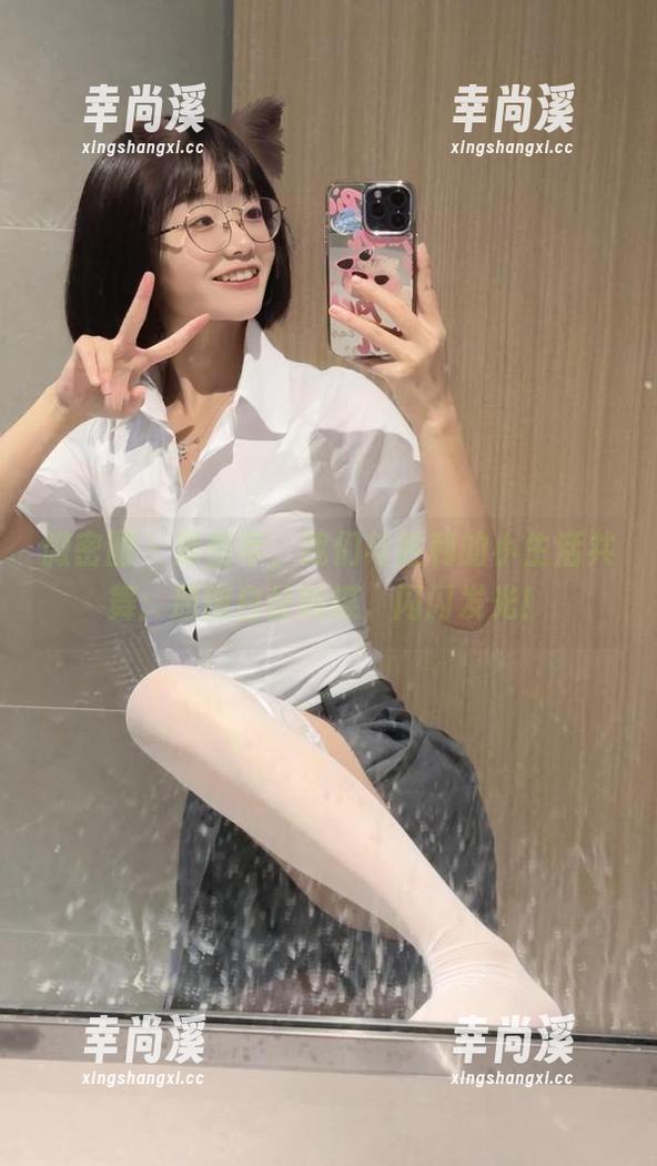 微密圈 - 那些年，我们与胜利的小生活共舞：原图白丝蝴蝶，闪闪发光！