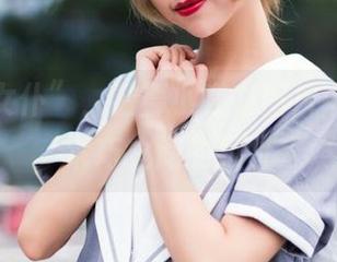 作品“女仆”，看舞小喵在图片中妩媚与乖巧之间的拉扯