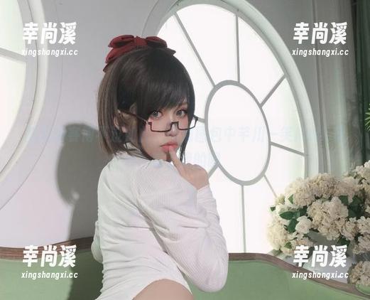 酷炫的赛博不过如此，高清图包中芊川一笑MNK却亮了我的眼