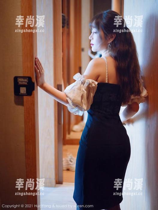 花漾show - Abby李雅的皮衣：我觉得这些精选照片里，她能成为秋冬女王。