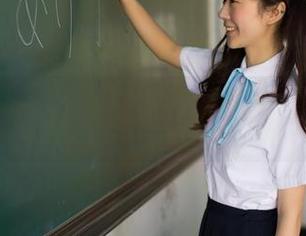菠萝社 - 拖出去分享一下这图集，97年生的夏美酱真有办法勾引眼球。