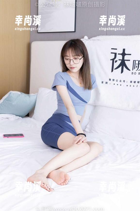 袜啵啵 - 听说熊熊客户吃得停不下来？快来下载她的厨娘作品集！