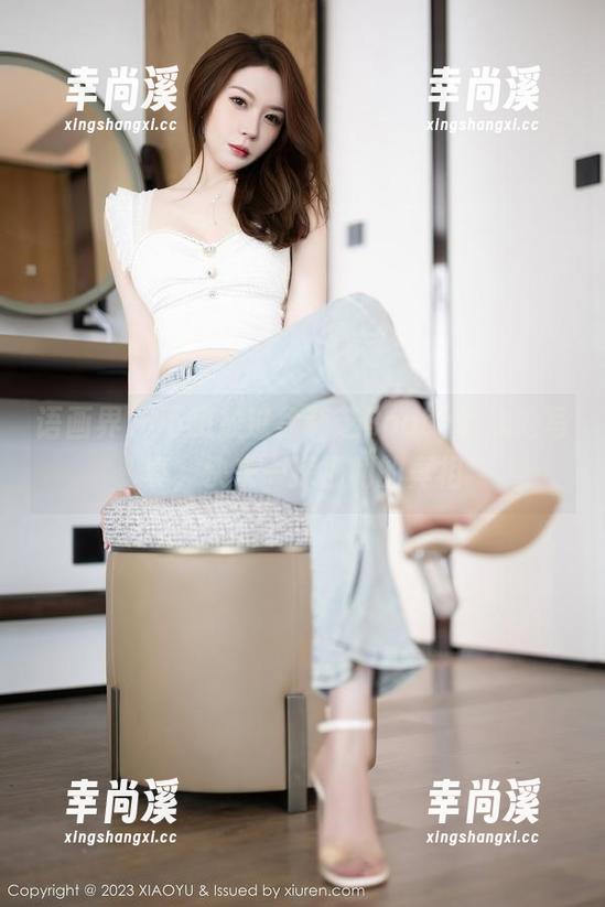语画界 - 不想放过徐莉芝Booty的泳池写真，快来一探福利的真相