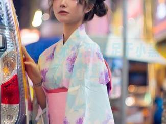 从跃身于超级小禾儿到驻足于小黑塔：图包独特魅力