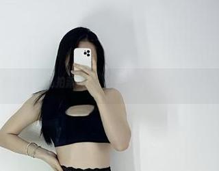 微密圈 - 私拍新风潮，铁锤姐姐，姿势教科书？