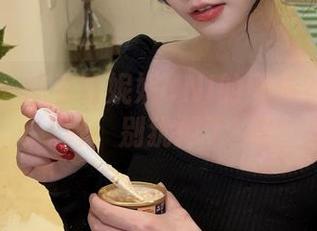 微密圈 - 想看陈妮妮UNI的剧情？下载就好，别犹豫了！