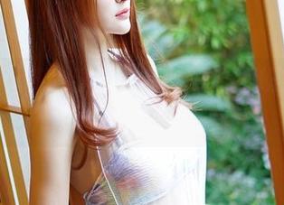 青豆客 - 艾小青兔女郎合集：下班回家，先把网盘下下来再说！