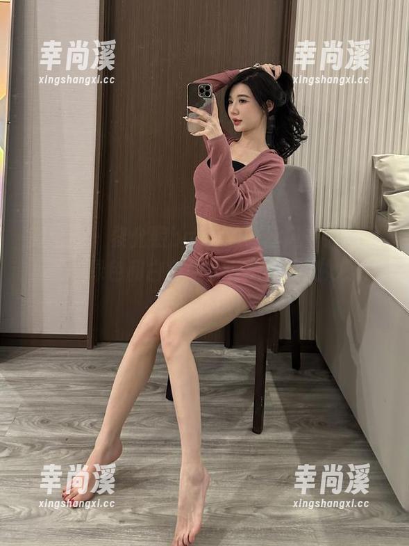微密圈 - 黎允熙baby的蕾丝风暴：图片下载，绿色和白色组合变幻得太微妙了！快来试试！