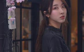 我也想要黑川的年上彼女壁纸，只想说这婚纱你定期换吗？